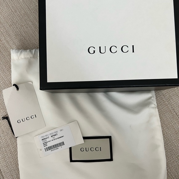 Authentic Gucci belt black and gold - Picture 4 of 7